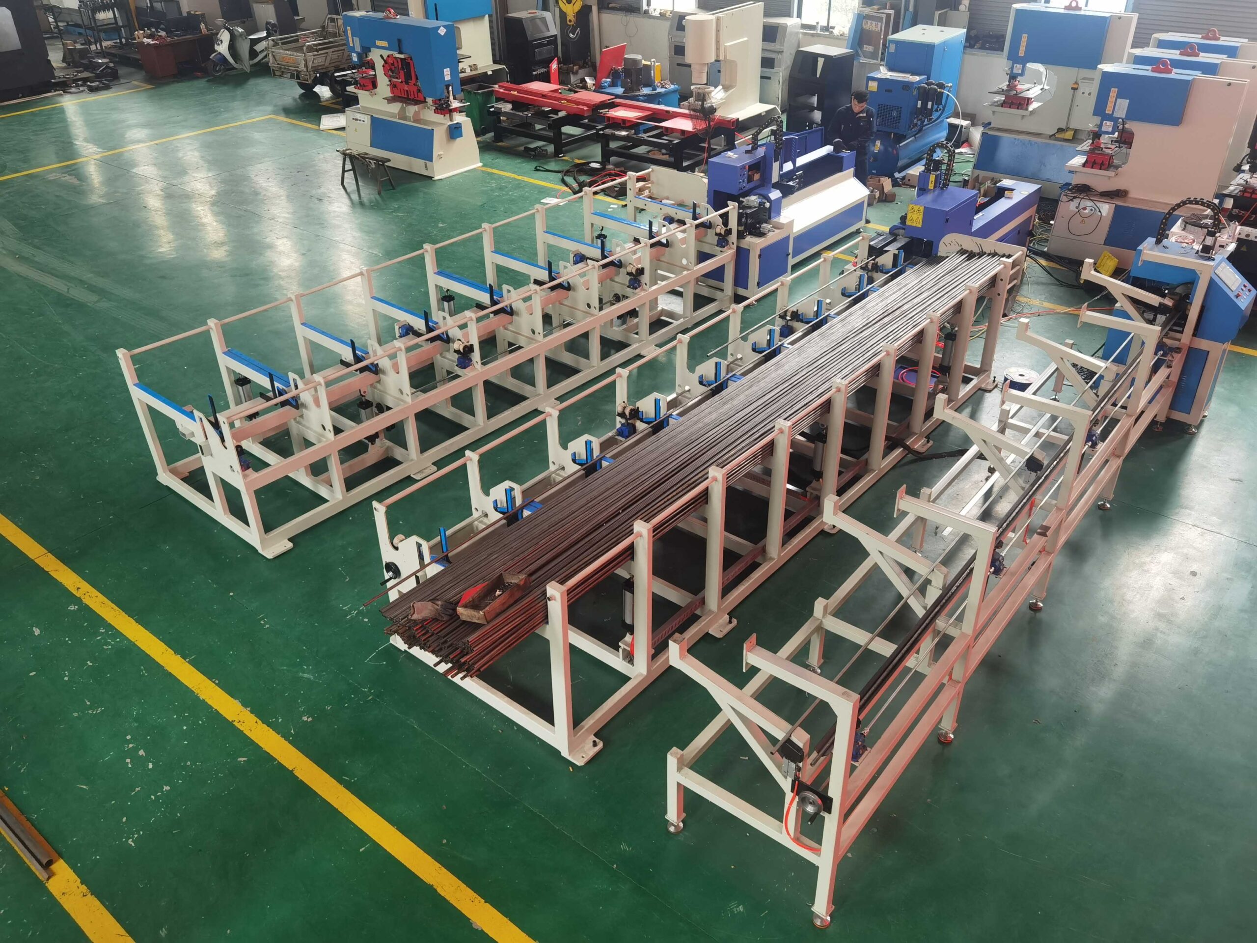 ROUND TUBE BALNKING MACHINE