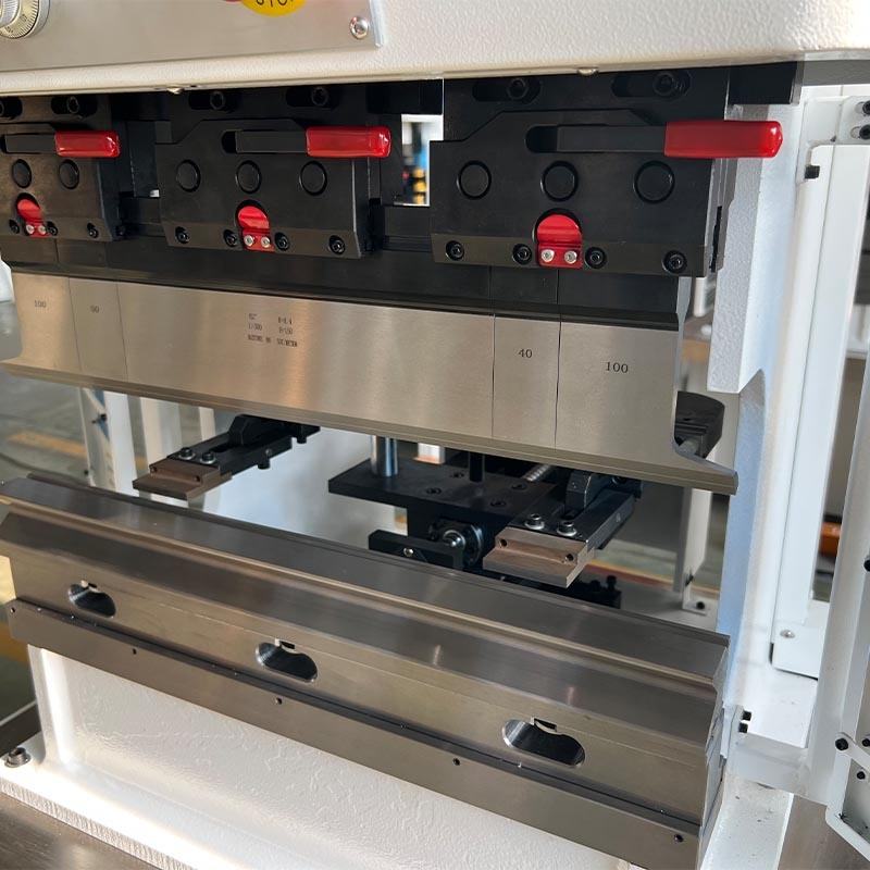 Small electric press brakes