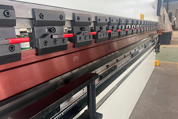 press brake punch and die